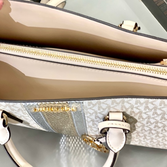 Michael Kors Sheila Medium Signature Logo and Metallic Satchel Crossbody - Picture 13 of 16